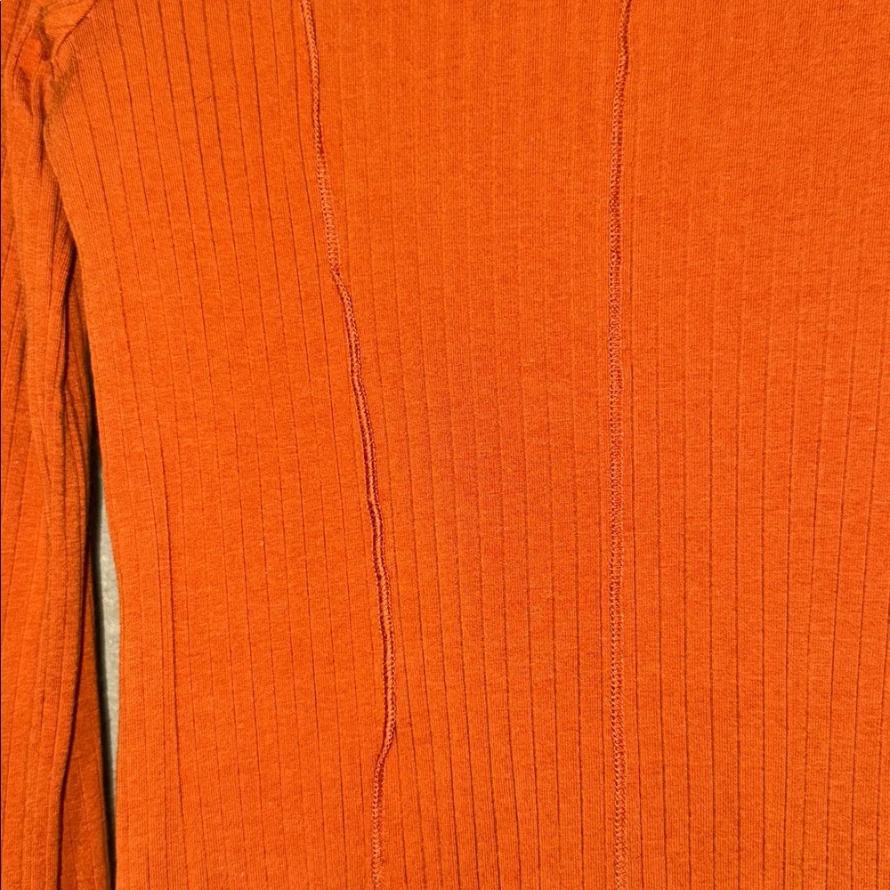 Rust Long Sleeve Ribbed Top - Picture 2 of 3